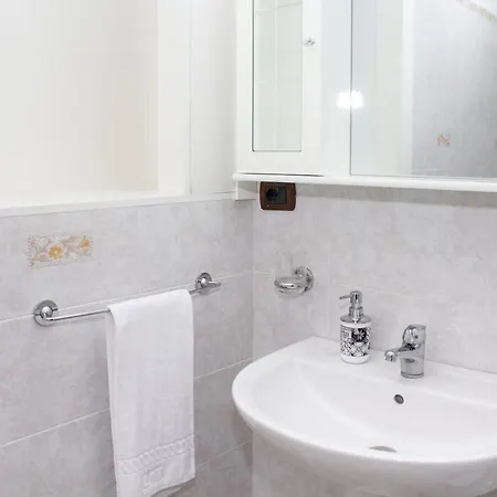 Apartment Parisi Antonino