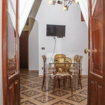 Parisi Antonino Apartment Letojanni